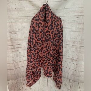 👚 Old Navy Coral Leopard Print Fringe Blanket Scarf Wrap Pashmina
